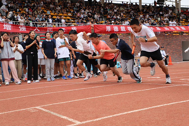 圖片20：奮勇爭先、不屈不撓.JPG